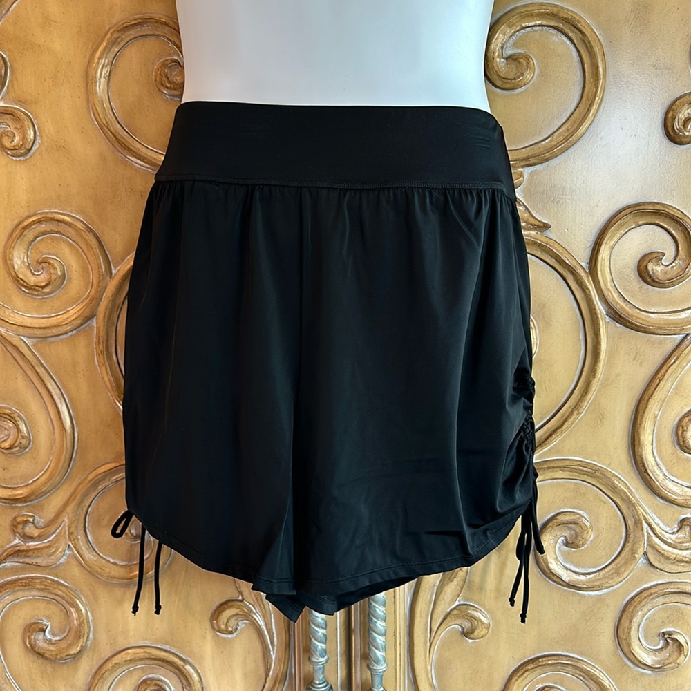 NWOT Swimsuits for All scrunch side swim shorts